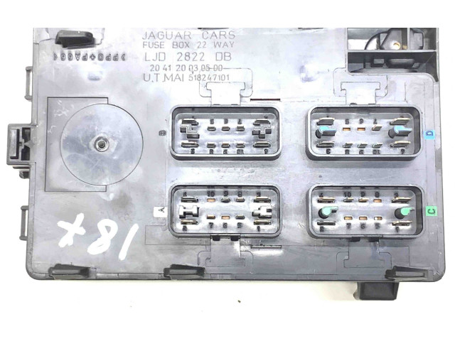 Блок предохранителей LJD2822DB Jaguar XK8 - XKR