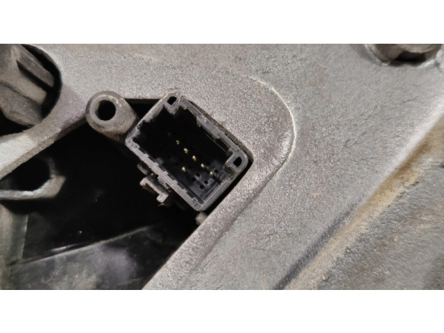 Зеркало электрическое     правое   Renault Clio III  2005-2012 года   