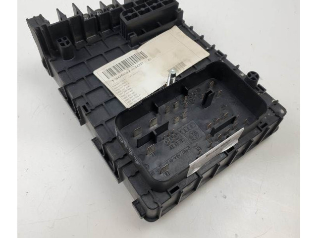   Pojistková skříňka 3C0937125A   Volkswagen Tiguan 2002