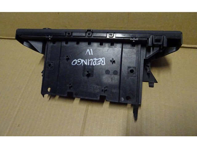 Дисплей 439016011300, 439016011300 Citroen Berlingo