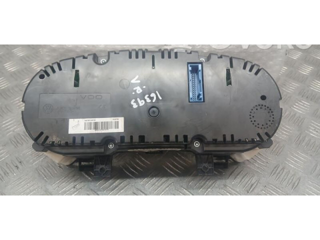 Панель приборов 8X0920930D, A2C30105700   Audi A1       