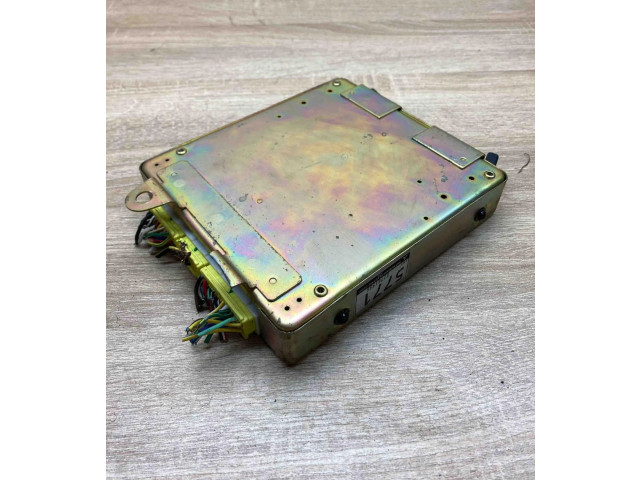 Блок управления двигателем Блок управления MD305771, E2T61586 Mitsubishi Lancer