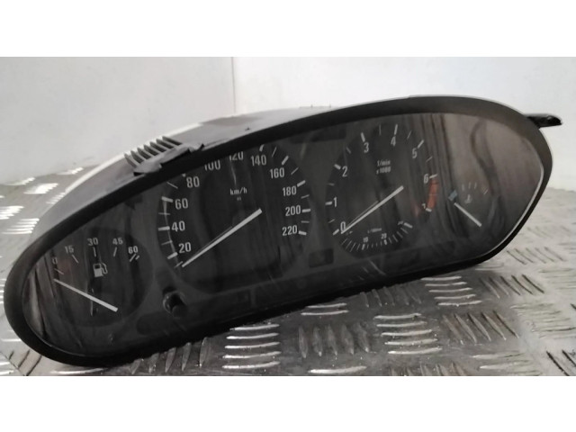 Přístrojová deska BMW 3 E36 1995 88311217, 88311197