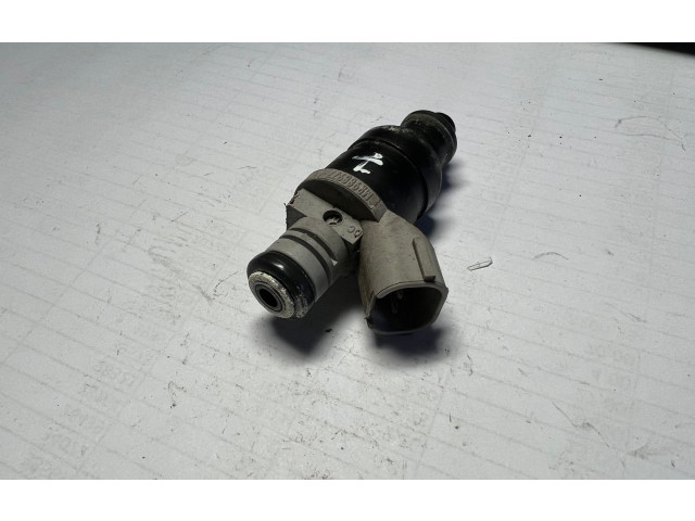 Форсунка MR988977 Mitsubishi Colt CZ3