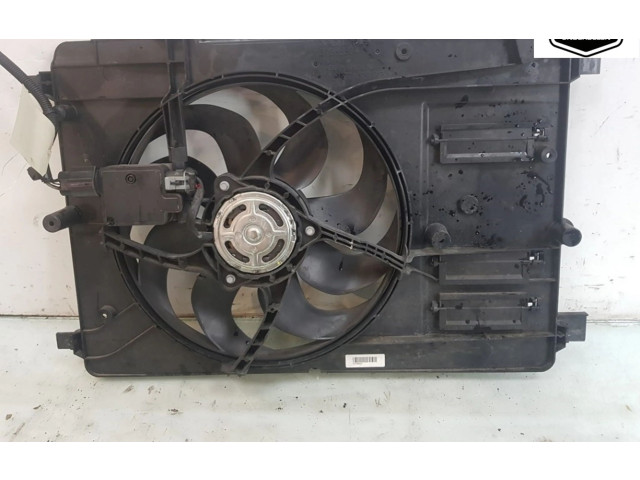 Крыльчатка вентилятора 31686809, 31368504 Volvo V40