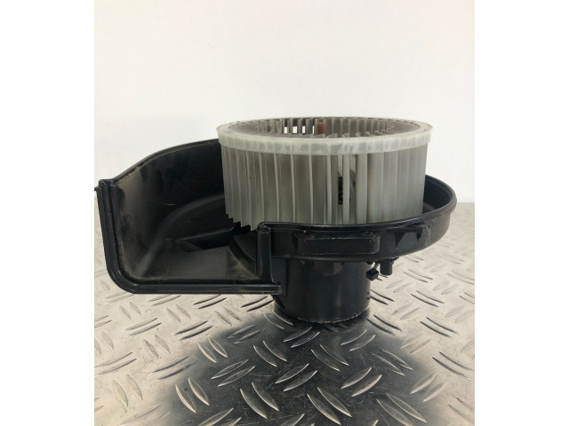 Вентилятор печки 6R1819015A Skoda Fabia Mk3 (NJ)