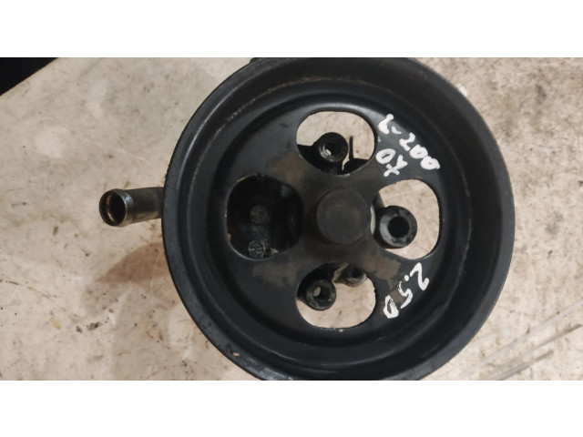 Блок предохранителей Mitsubishi L200