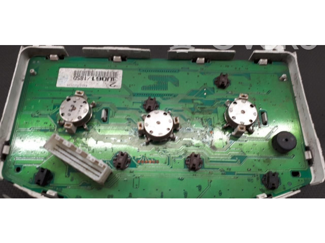 Přístrojová deska Nissan Cube Z10 2000 3u061