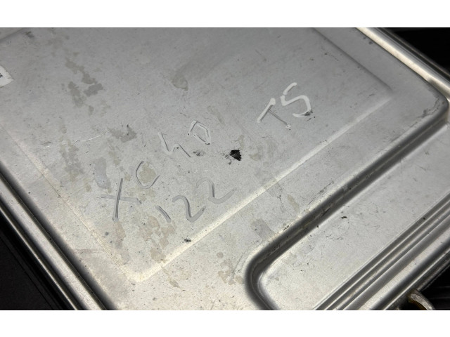 Блок управления двигателем Блок управления 32360463, 32360463   Volvo XC40