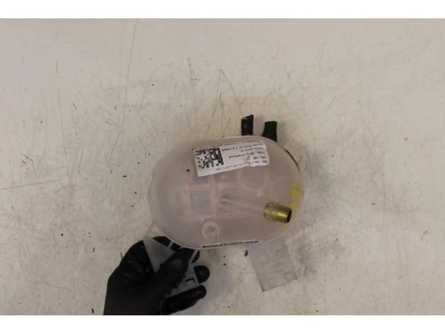 Расширительный бачок охлаждающей жидкости