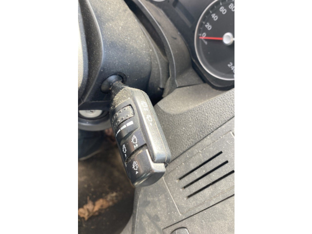 Ручка стеклоочистителей 1350067   Ford C-MAX I