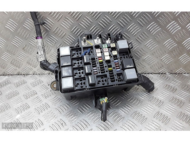 Блок предохранителей bk2t9k499 Ford Transit Custom