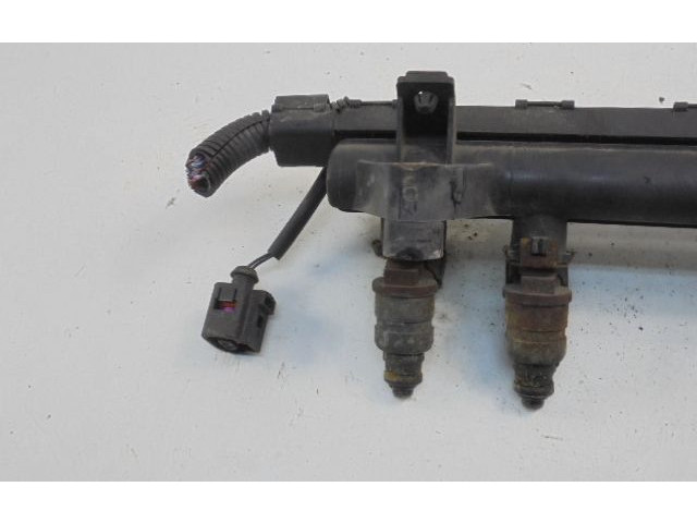 Топливная рампа 047133319, 047133319 Skoda Fabia Mk1 (6Y)