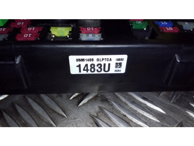 Pojistková skříňka 95381483 Chevrolet Captiva 2013