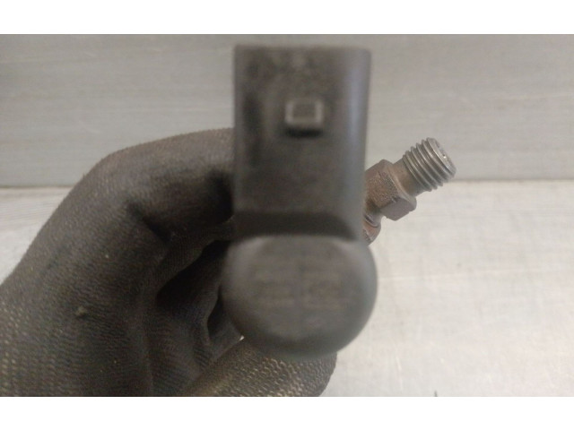 Форсунка 4M5Q9F593AD, 1355051 Ford Focus KKDA