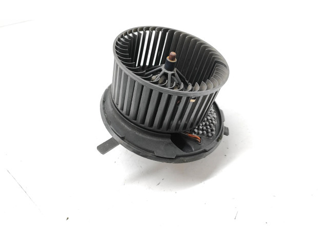 Вентилятор печки Audi Q3 8U