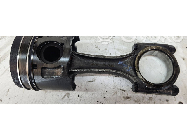 Píst 9812818680 Ford S-MAX TXWA dw10c