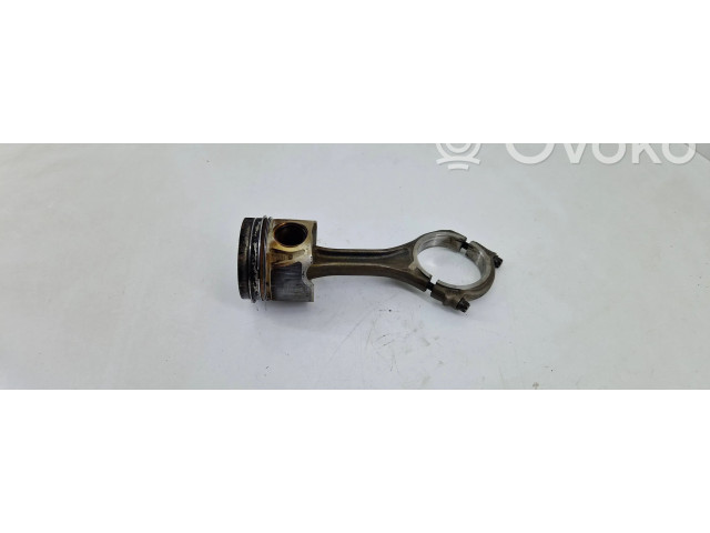 Píst Audi A4 S4 B9 pro naftový motor 3.0 CRTC