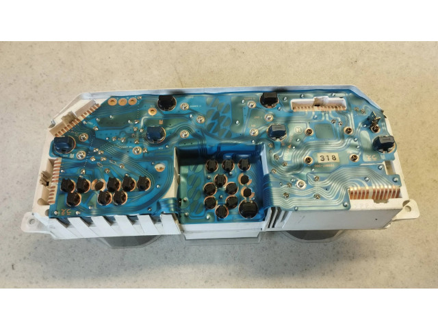 Přístrojová deska Mitsubishi Pajero 1997 MR233345, 526260