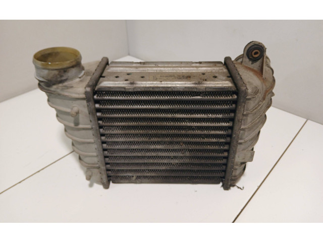 Интеркулер 8N0145803A Audi TT Mk1