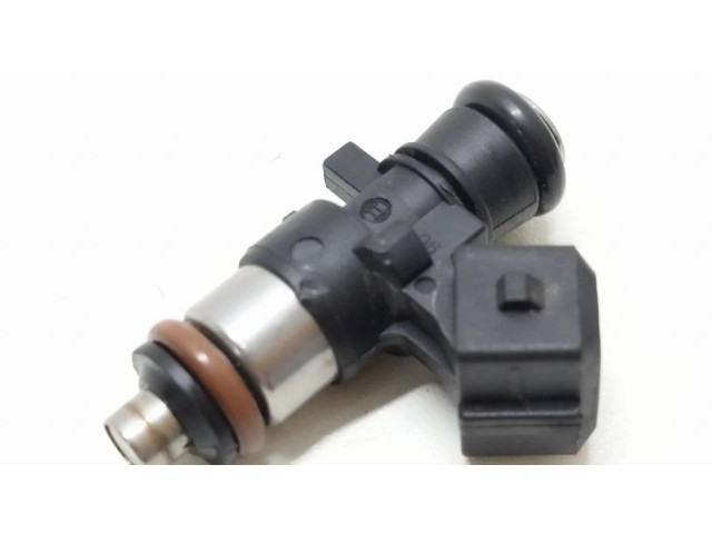 Форсунка 0280158046, 8200292590    Dacia Sandero для бензинового двигателя D4F732 1.2