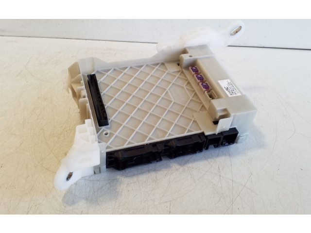 Блок предохранителей 63589313, 8273002P80A   Toyota Corolla E210 E21