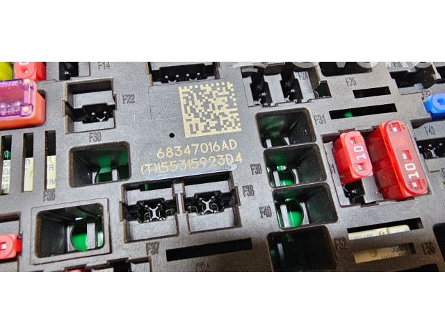 Блок предохранителей 68347016AD Jeep Grand Cherokee WL