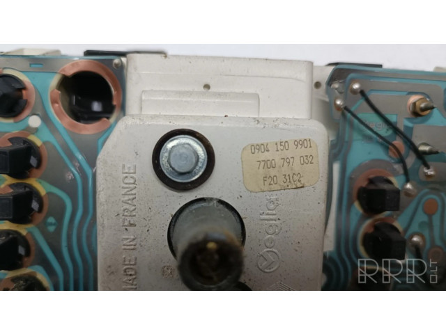 Панель приборов 090415099011, 7700797032   Renault 21       