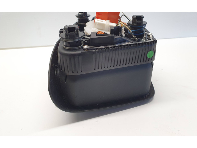 Подушка безопасности водителя p30721915 Volvo V70