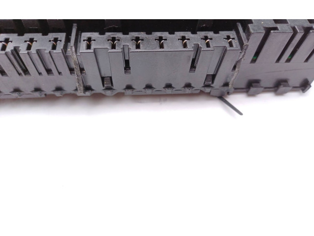 Блок предохранителей A1669063801   Mercedes-Benz GL X166    