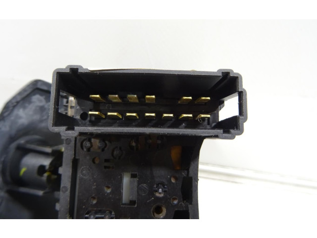 Ручка стеклоочистителей 6001551358 Dacia Logan I