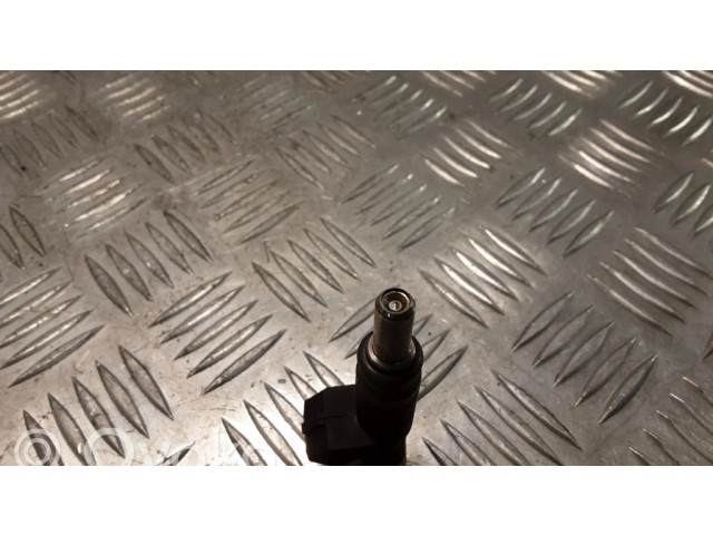 Vstřikovač 7506158   BMW 3 E46  pro benzínový motor 1.8  