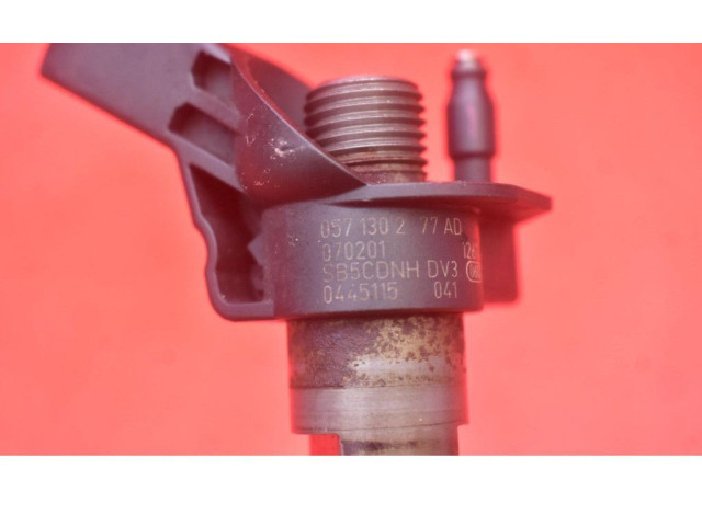 Vstřikovač 057130277AD, 057130277AD Audi A8 S8 D3 4E