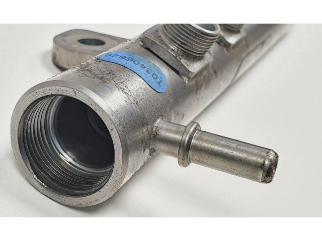 Магистральная трубка топлива CK5Q-9D280-AB Jaguar XJ X351