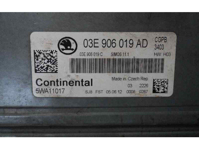 Блок управления двигателем ECU 03E906019AD Skoda Fabia Mk2 (5J)