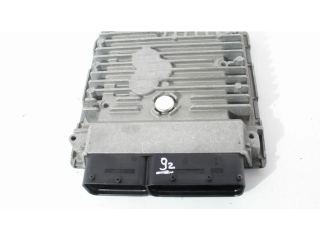 Řídící jednotka 03L906023PE Volkswagen Golf VI 2010