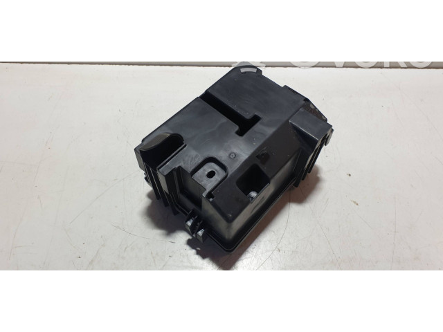 Блок предохранителей  243809977R   Dacia Spring    