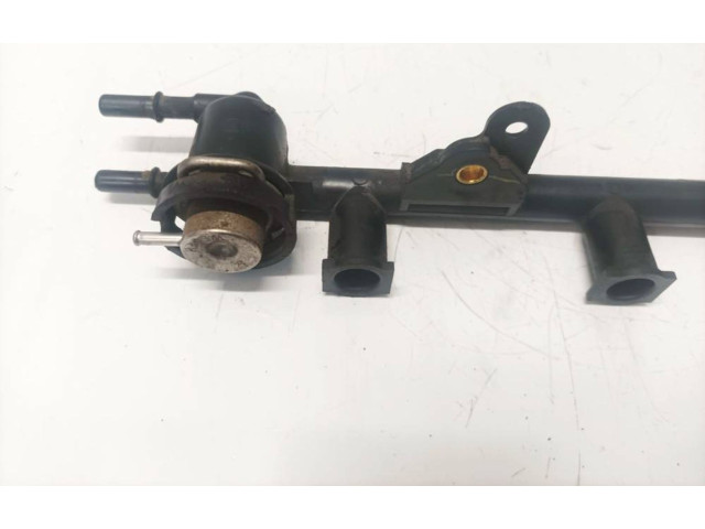 Топливная рампа f606060703 Ford Fiesta