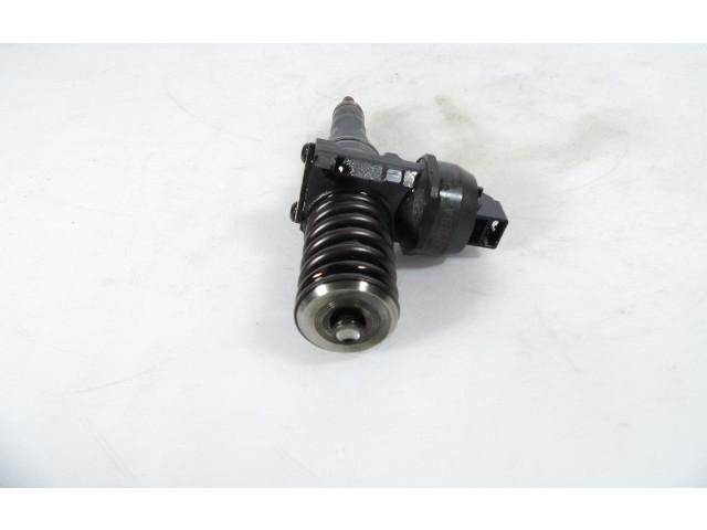 Форсунка 038130073AG, 038130073AG Skoda Fabia Mk2 (5J)