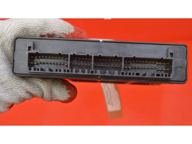 Блок управления двигателем Блок управления MN132784, MN132784 Mitsubishi Lancer