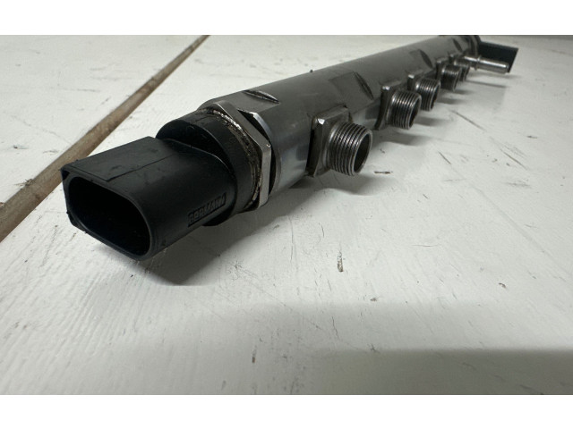 Топливная рампа 0281002949, 32810092 BMW 5 E60 E61