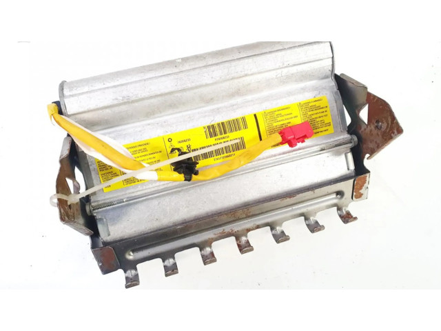 Подушка безопасности пассажира p7030a233, 7030a233 Mitsubishi Colt