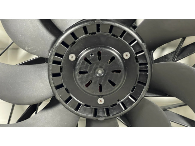 Вентилятор радиатора 7575258, 8509743 BMW 7 F01 F02 F03 F04 4.4