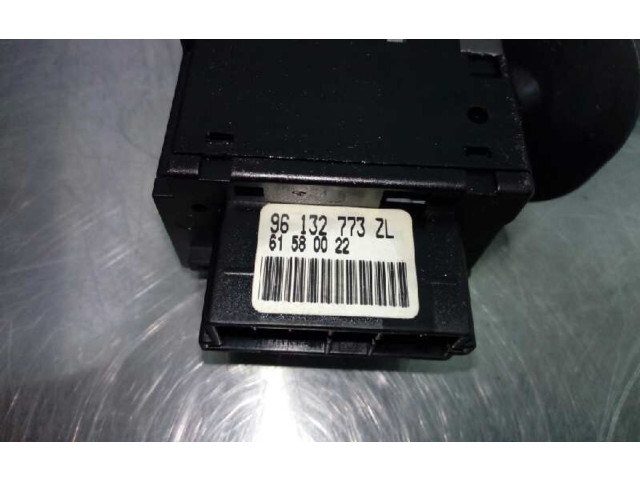 Ручка стеклоочистителей 96132773ZL, 61580022 Citroen Xantia