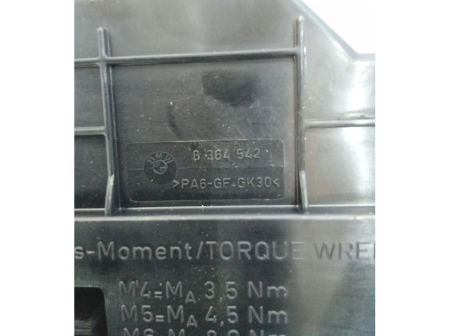 Блок предохранителей  8364542   BMW X3 E83    