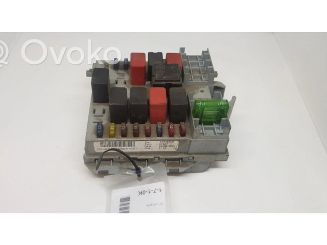 Блок предохранителей 46846105   Fiat Stilo    