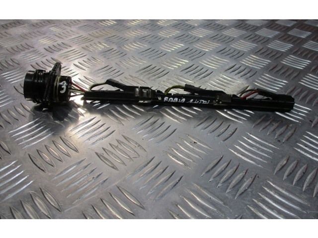 Топливная рампа Skoda Fabia Mk1 (6Y)