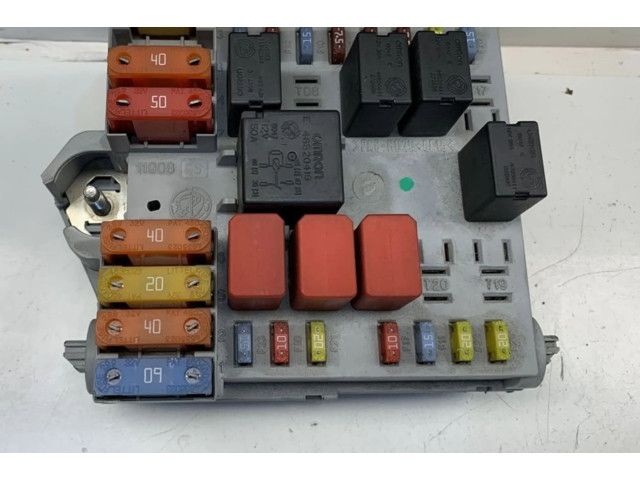 Блок предохранителей Alfa Romeo 166