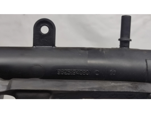 Топливная рампа 9625194080 Citroen Xsara 1.4