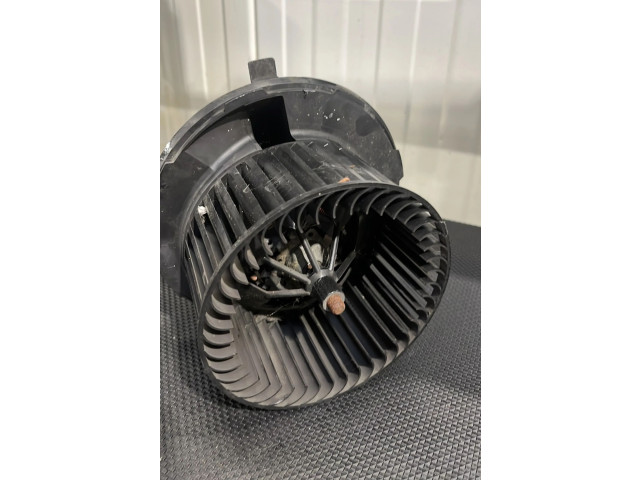 Вентилятор печки    1K1819015E   Volkswagen Touran I